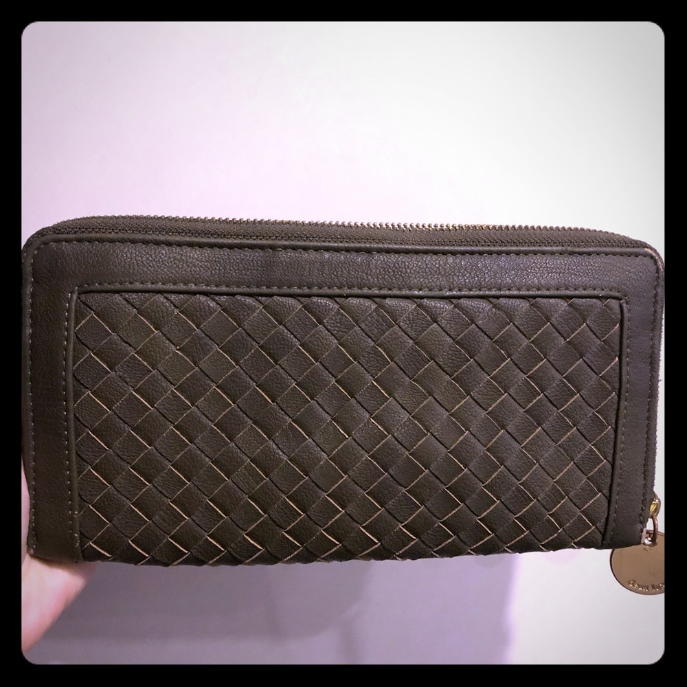 Deux Lux Wallet
